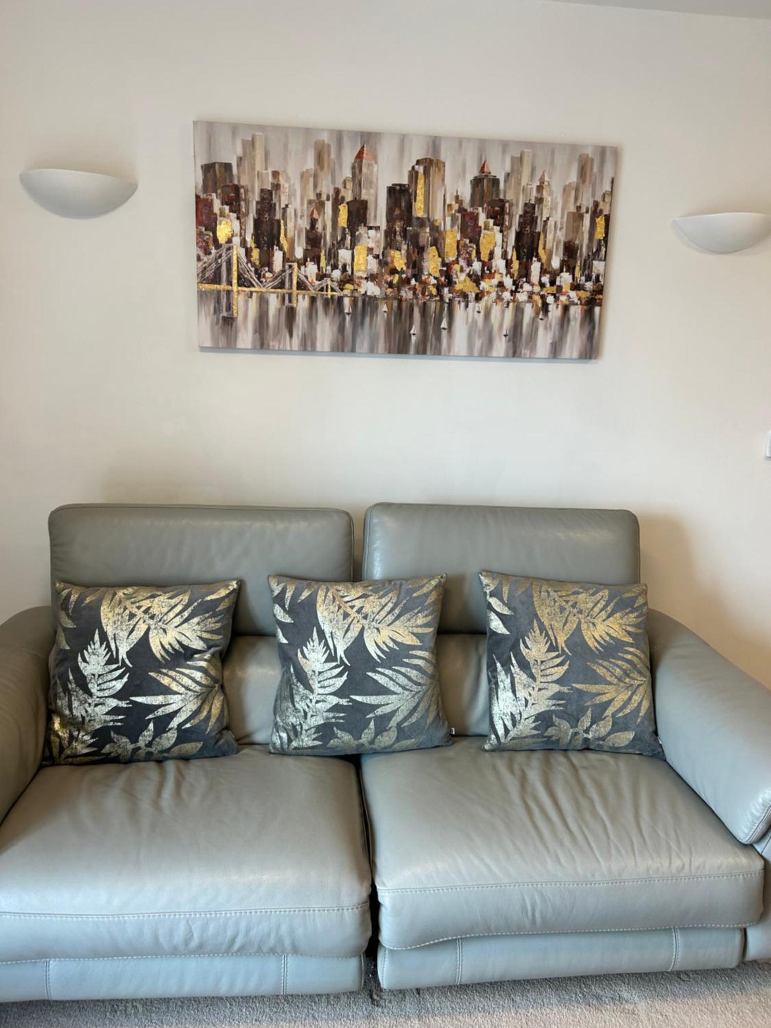 City Centre Apartment. Рексем Экстерьер фото